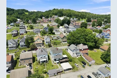 16 S 5th, Youngwood, PA 15697 - Photo 4