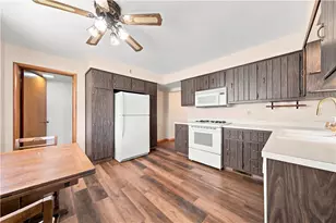 16 S 5th, Youngwood, PA 15697 - Photo 10