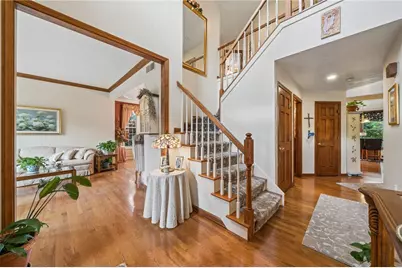 32 Hawthorne Ln, Penn Twp, PA 15642 - Photo 8