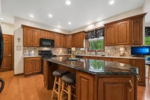 32 Hawthorne Ln, Penn Twp, PA 15642 - Photo 12