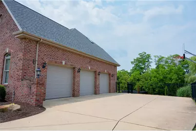 2 Presidential Ln, Adams Township, PA 16059 - Photo 46