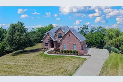 2 Presidential Ln, Adams Township, PA 16059 - Photo 1