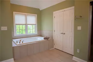 2 Presidential Ln, Adams Township, PA 16059 - Photo 18