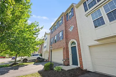 284 Broadstone Dr, Adams Township, PA 16046 - Photo 2