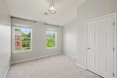 284 Broadstone Dr, Adams Township, PA 16046 - Photo 16