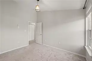 284 Broadstone Dr, Adams Township, PA 16046 - Photo 18