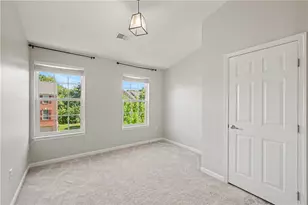 284 Broadstone Dr, Adams Township, PA 16046 - Photo 16