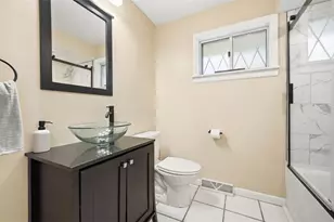 2156 Reis Run Rd, Pittsburgh, PA 15237 - Photo 12