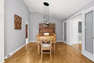 2156 Reis Run Rd, Pittsburgh, PA 15237 - Photo 4