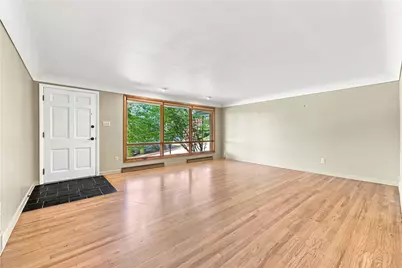 708 Florida Ave, Jeannette, PA 15644 - Photo 12