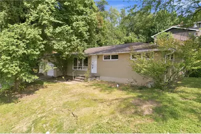 708 Florida Ave, Jeannette, PA 15644 - Photo 2