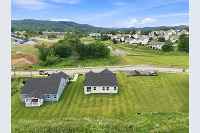 5148 Bentgrass Dr, Hempfield Township, PA 15601 - Photo 24