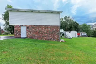 1207 Lewis Ave, Hempfield Township, PA 15644 - Photo 36