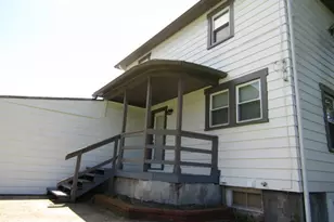 913 Locust Ave, South Strabane, PA 15301 - Photo 6