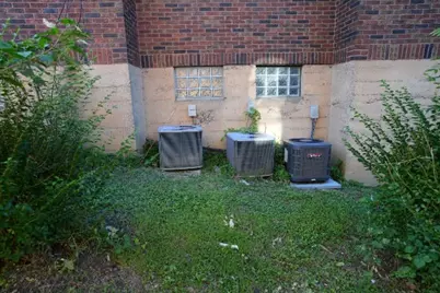 2251 Brownsville Rd, Pittsburgh, PA 15210 - Photo 30