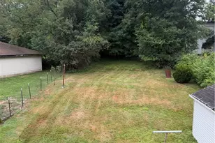 195 Strawbridge Ave, Sharon, PA 16146 - Photo 2