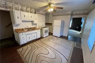 211 S Walnut St, New Castle, PA 16101 - Photo 4