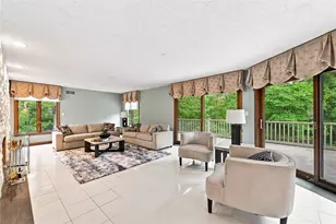 3150 Deerfield Ct, Murrysville, PA 15668 - Photo 4