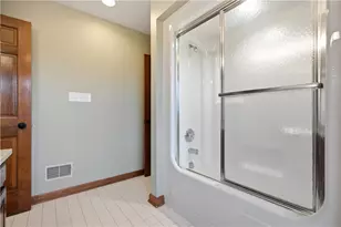 1689 Sturbridge Dr, Pittsburgh, PA 15143 - Photo 38