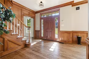 1689 Sturbridge Dr, Pittsburgh, PA 15143 - Photo 6