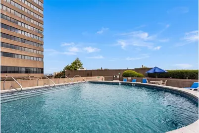 1 Trimont Ln #810A, Pittsburgh, PA 15211 - Photo 8