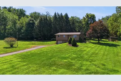 62 Chippewa Rd, Bentleyville, PA 15314 - Photo 2