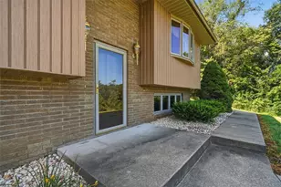 62 Chippewa Rd, Bentleyville, PA 15314 - Photo 4