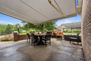 1002 Park Pl Ln, Cecil, PA 15317 - Photo 2