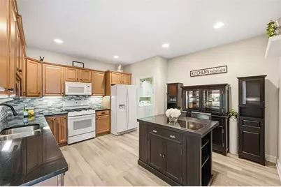 1002 Park Place Lane, Cecil, PA 15317 - Photo 4