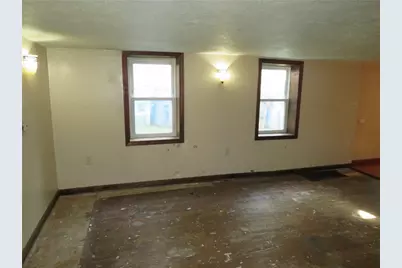 220 Finley Ave, Scott Township, PA 15106 - Photo 8