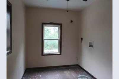 220 Finley Ave, Scott Township, PA 15106 - Photo 18