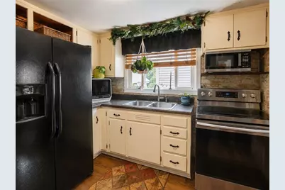 170 Downer Ave, Uniontown, PA 15401 - Photo 12