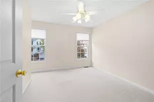 160 Vista Dr, Cecil, PA 15317 - Photo 32