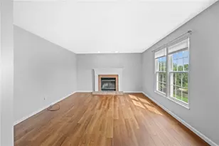 160 Vista Dr, Cecil, PA 15317 - Photo 18