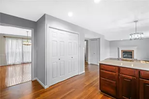 160 Vista Dr, Cecil, PA 15317 - Photo 20