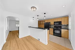 4357 Winterburn Ave, Pittsburgh, PA 15207 - Photo 8