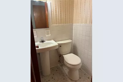 640 Longvue Dr, Chartiers, PA 15342 - Photo 22