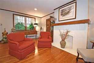 207 Jefferson Dr, Pittsburgh, PA 15228 - Photo 6