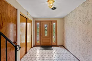 1517 Forestview Dr, Pittsburgh, PA 15234 - Photo 4