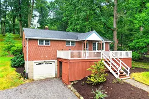 4702 S Woodland Cir, Richland, PA 15044 - Photo 1