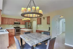 2016 Blossom Dr, Richland, PA 15044 - Photo 10