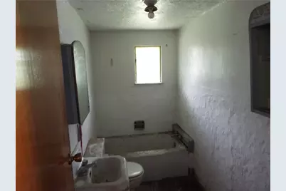 110 S Pine St, Ellsworth Boro, PA 15331 - Photo 10