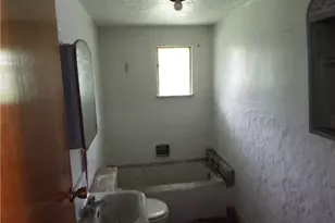 110 S Pine St, Ellsworth Boro, PA 15331 - Photo 10