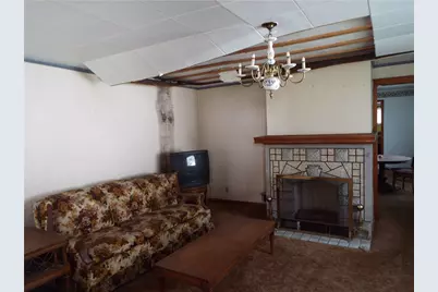 110 S Pine St, Ellsworth Boro, PA 15331 - Photo 2