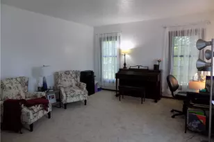 153 Kelly Ridge Rd, Pittsburgh, PA 15068 - Photo 18