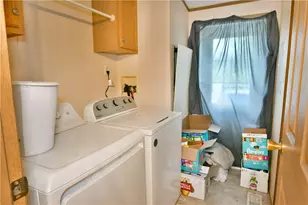 1952 Perry Hwy, Fredonia, PA 16124 - Photo 24