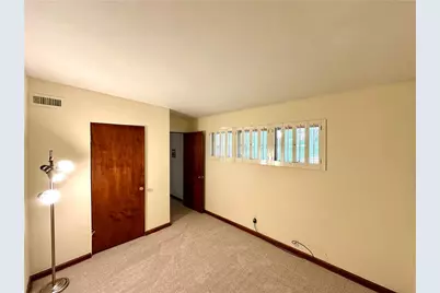 239 Frazier Lake Dr, Neshannock Township, PA 16105 - Photo 22