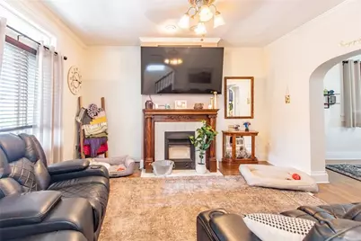 615 Montour St, Coraopolis, PA 15108 - Photo 4