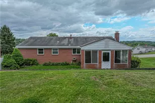 704 Limestone Dr, Pittsburgh, PA 15101 - Photo 2