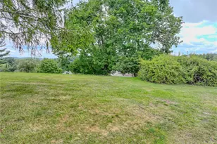 704 Limestone Dr, Pittsburgh, PA 15101 - Photo 4